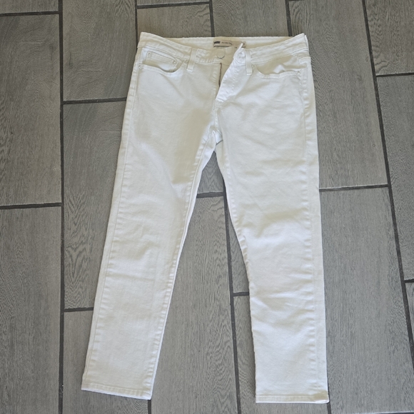 Levi's Denim - Levi's Women's White Boyfriend Jeans Size 27‎ wp10